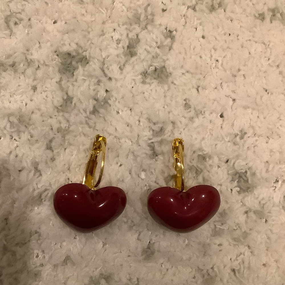 Plump Red Valentines Day Heart Pierced Fashion Earrings with leverback NWT - Picture 4 of 13